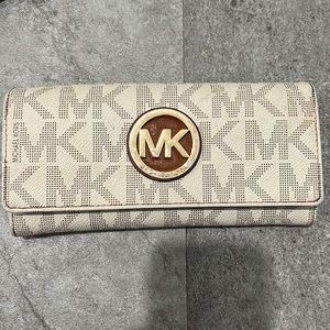 Michael Kors clutch wallet